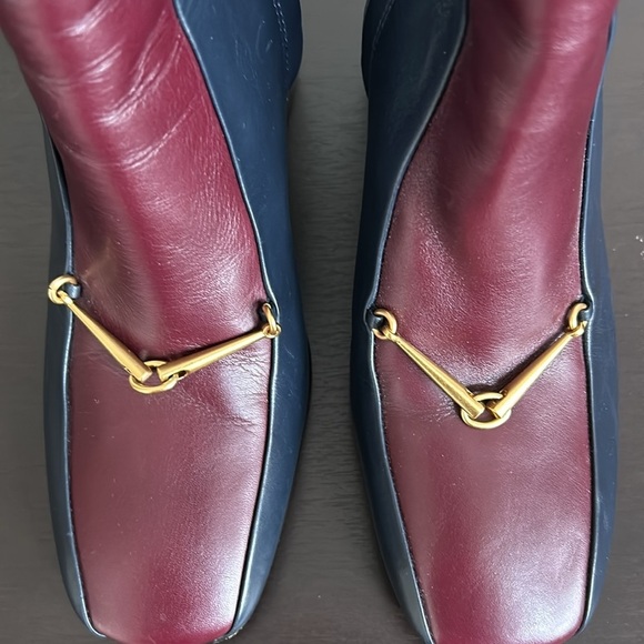 Tory Burch Equestrian Link Horse bit Navy Burgundy Leather Ankle Booties Sz 7 - Picture 7 of 16